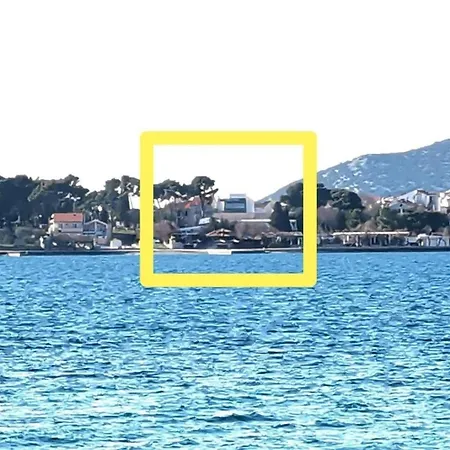 In Mit Grosser Terrasse Apartment Vodice