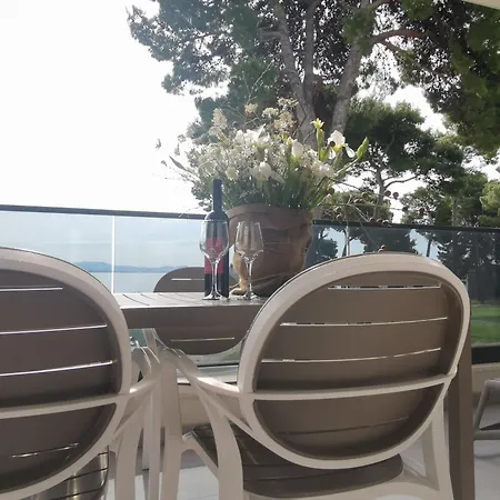 In Mit Grosser Terrasse Apartment Vodice